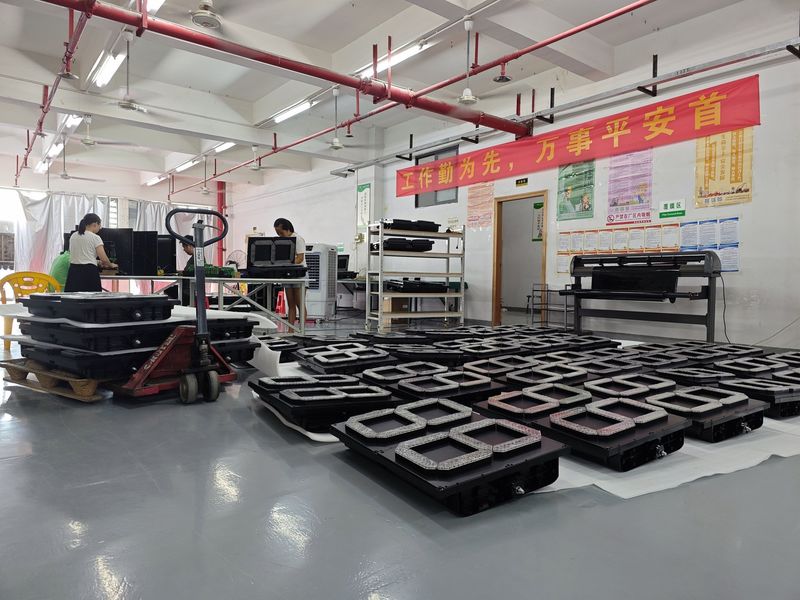 Shenzhen Jutai Comm Co., Ltd. línea de producción del fabricante