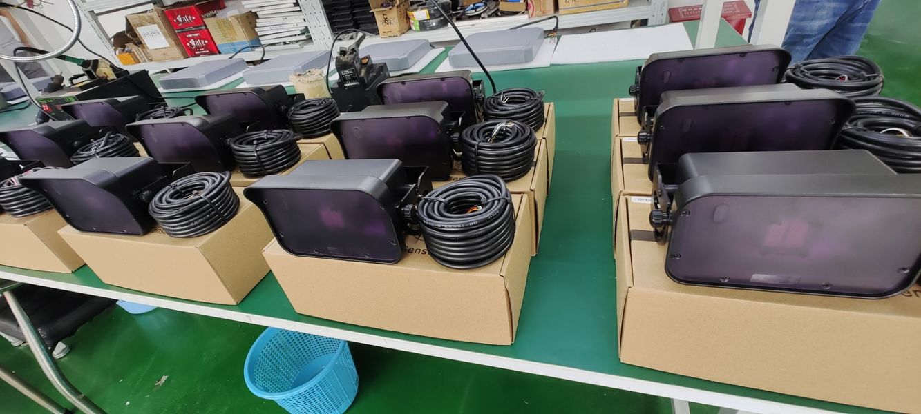Shenzhen Jutai Comm Co., Ltd. línea de producción del fabricante
